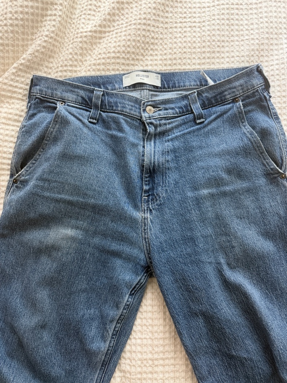 Hollister Men's Medium Blue Relaxed Denim Jeans